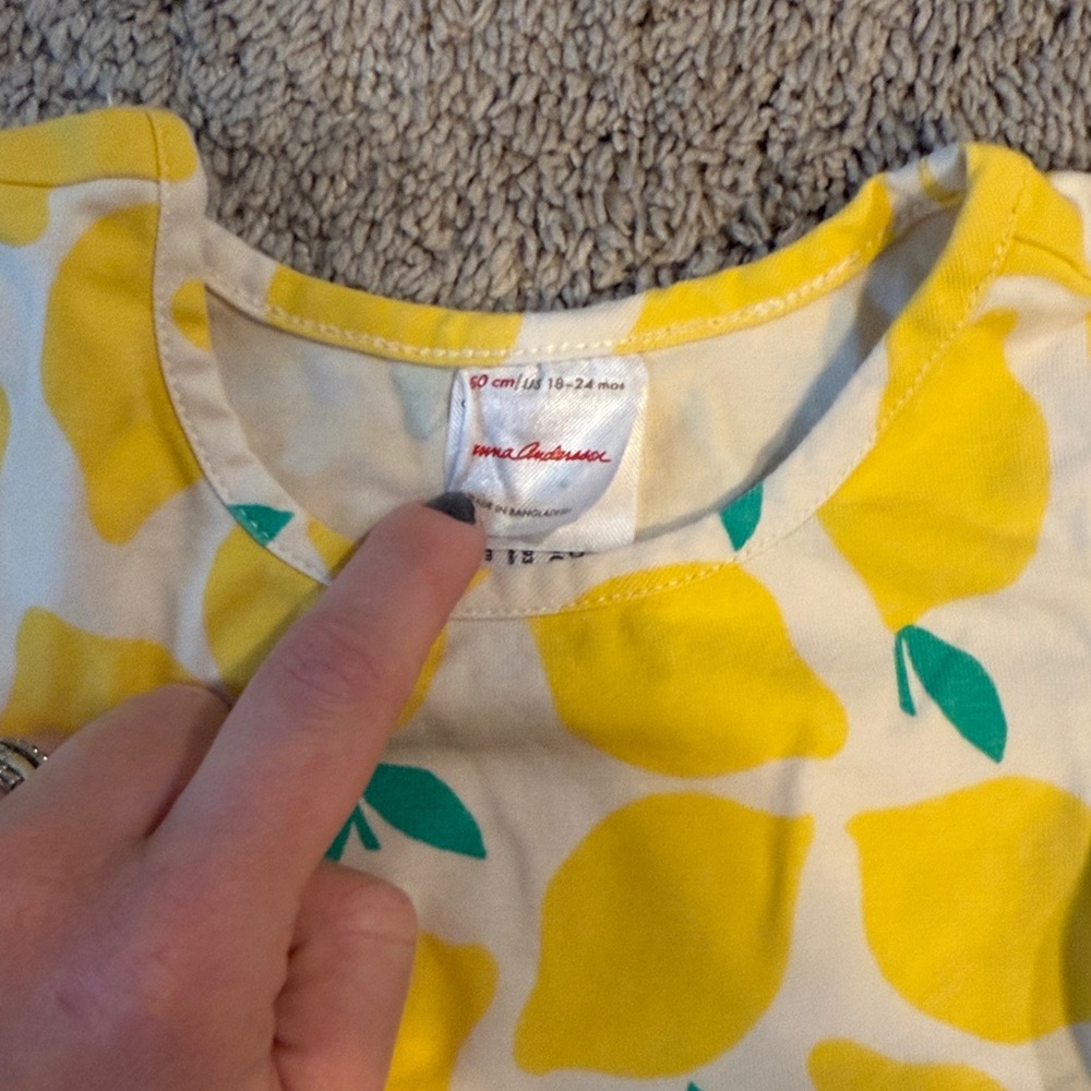 🍋 Hanna Andersson Yellow Lemon Print dress - Picture 2 of 3